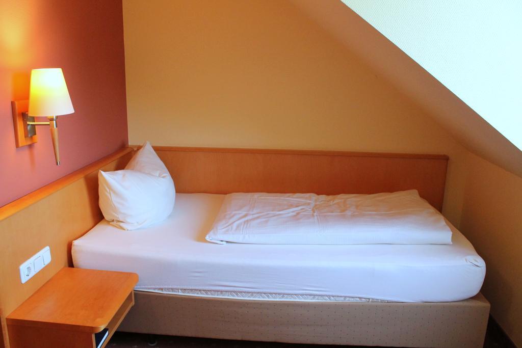 Comfort Single Room,1615645278:JPEG