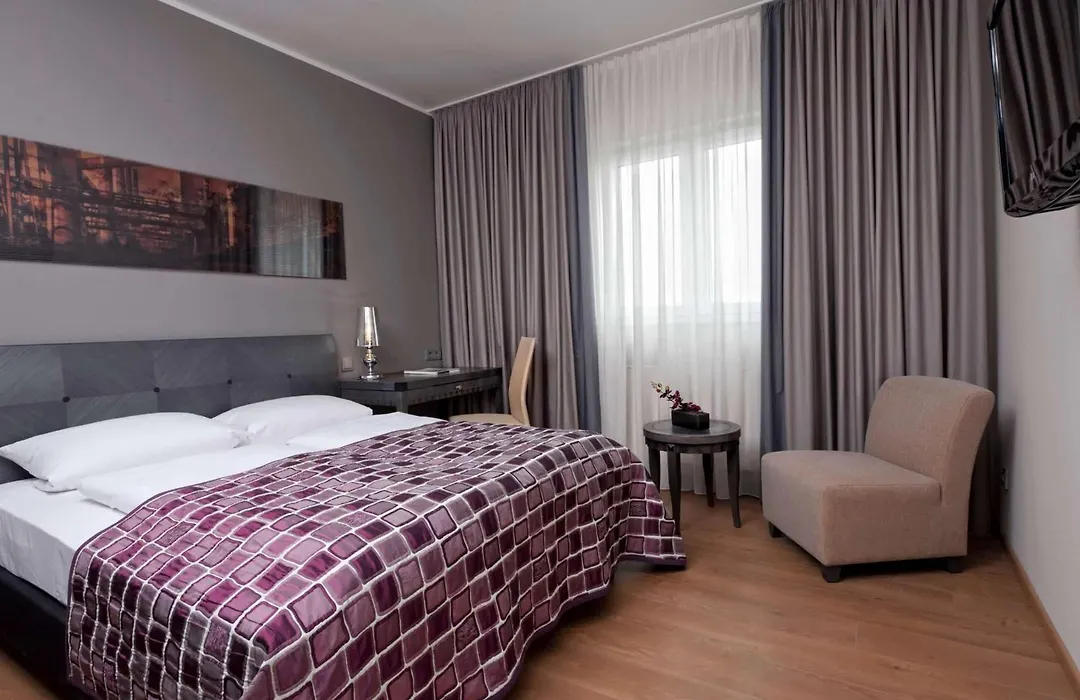 Wyndham Duisburger Hof-1